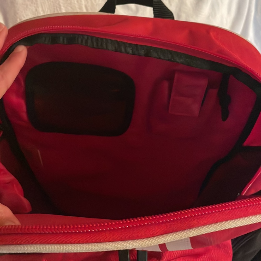 EUC! ADIDAS red backpack 🎒. Has a stain on the bottom white edging. See photos - Picture 6 of 10